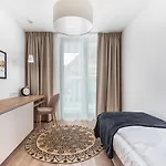 Jantaris Ii By Renters 4*