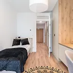 Jantaris Ii By Renters 4*