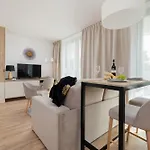 Jantaris Ii By Renters Aparthotel Mielno (Koszalin)