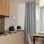 Jantaris Ii By Renters Aparthotel