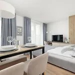 Jantaris Ii By Renters Aparthotel Mielno (Koszalin)