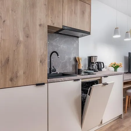 Jantaris Ii By Renters ミエルノ