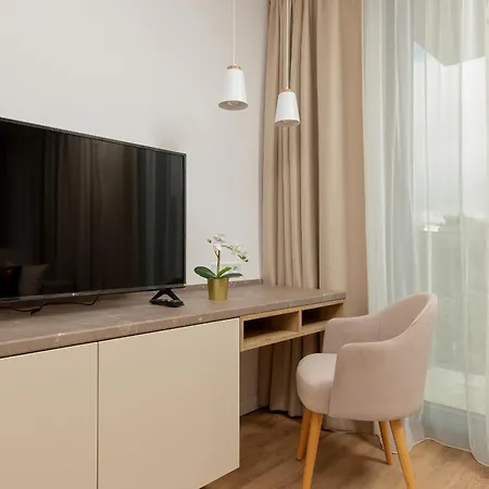 Jantaris Ii By Renters Lägenhetshotell Mielno (Koszalin)