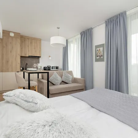 Jantaris Ii By Renters מלון דירות 3*