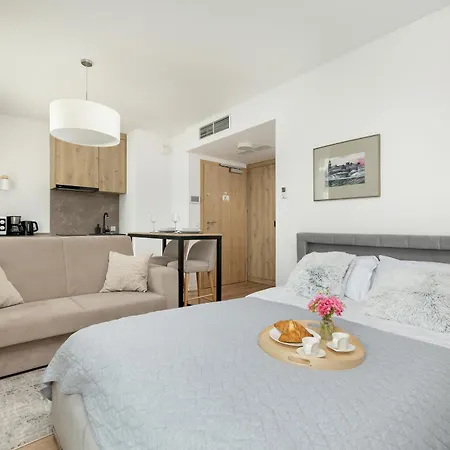 Jantaris Ii By Renters Lägenhetshotell 3*