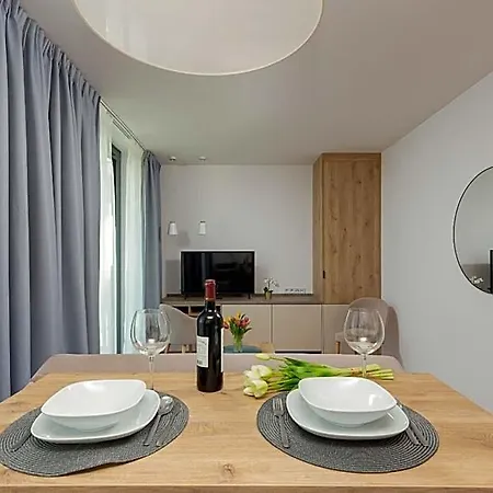Jantaris Ii By Renters Aparthotel