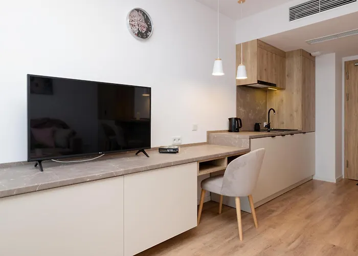 Jantaris Ii By Renters מלון דירות