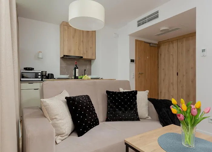 Jantaris Ii By Renters מלון דירות 3*