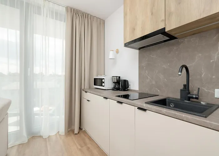 Jantaris Ii By Renters מלון דירות 3*