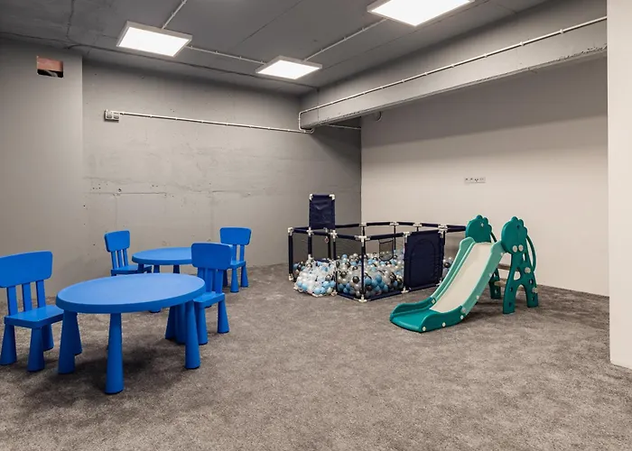 Jantaris Ii By Renters מיילנו